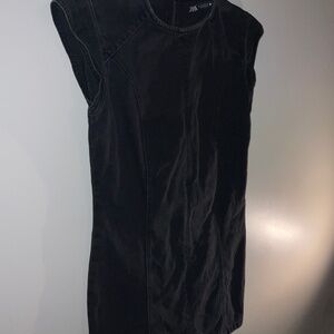 Zara Black Sleeveless Denim Mini Dress – Women’s Medium (Excellent Condition)